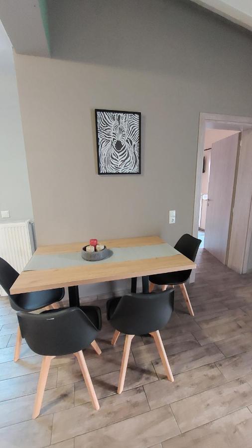 Ria'S Gardenview Apartment Joánina Kültér fotó